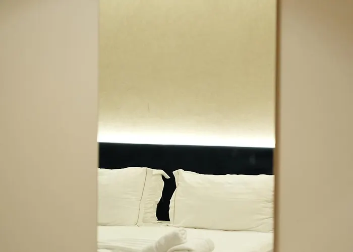 Bounty Hotel