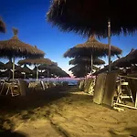 Hotel Bounty Golem (Tirana)