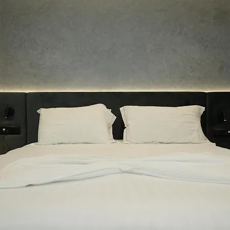 Bounty Hotel Golem (Tirana)