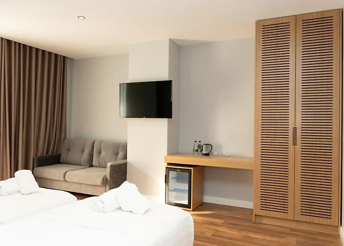 Bounty Hotel Golem (Tirana)